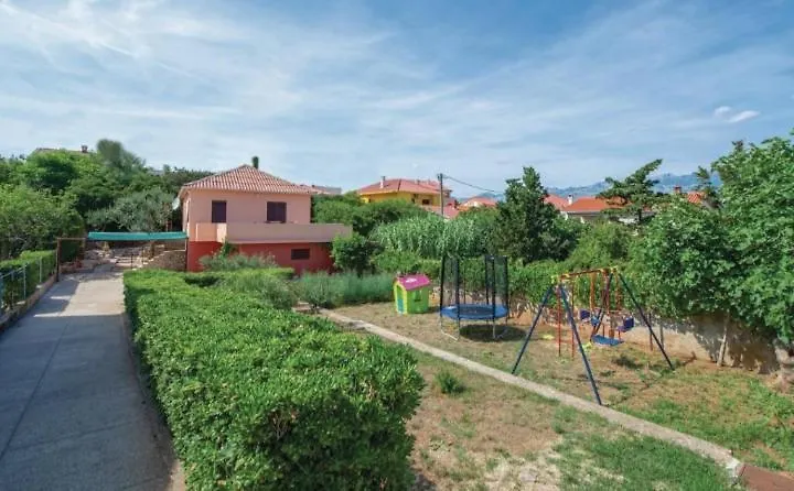 Family Holiday House Ivana Razanac