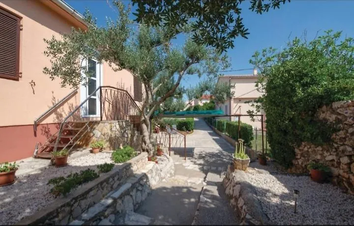 Family Holiday House Ivana Razanac